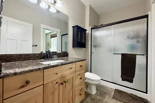 1202 Albatross Ct, Sweet Home, OR 97386 - Photo 21