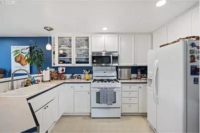 2077 Clark Ave, Cottage Grove, OR 97424 - Photo 15