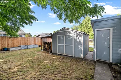 733 2nd St, Woodland, WA 98674 - Photo 35