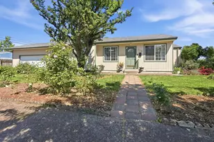 719 18th St, Springfield, OR 97477 - Photo 23