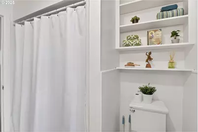 16731 SE Blanton St, Milwaukie, OR 97267 - Photo 31