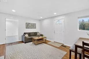 16731 SE Blanton St, Milwaukie, OR 97267 - Photo 3