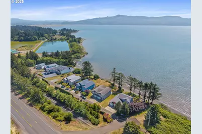 8580 Bayfront Ln, Bay City, OR 97107 - Photo 25