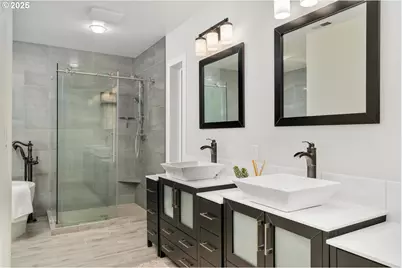 1035 SW Palatine St, Portland, OR 97219 - Photo 25