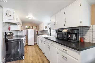 1222 E 8th St, The Dalles, OR 97058 - Photo 25