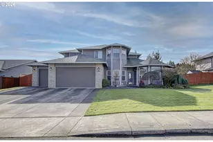 2805 Northeast 172nd St, Ridgefield, WA 98642 - Photo 1