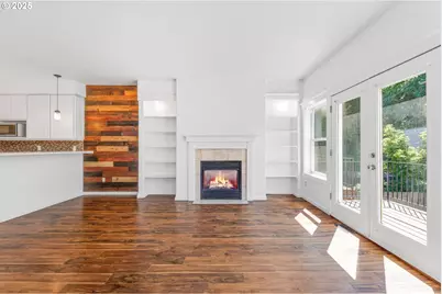 4815 SW 1st Ave, Portland, OR 97239 - Photo 11