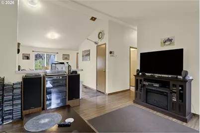 90 Outer Dr, Florence, OR 97439 - Photo 3