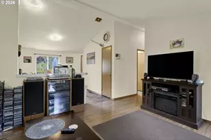 90 Outer Dr, Florence, OR 97439 - Photo 3