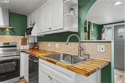 295 10th St, Lyons, OR 97358 - Photo 13