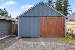 295 10th St, Lyons, OR 97358 - Photo 3