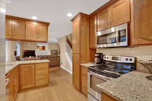 1548 SW Northstar Loop, Troutdale, OR 97060 - Photo 11