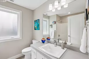 567 SW Chinook Terrace, Portland, OR 97225 - Photo 23