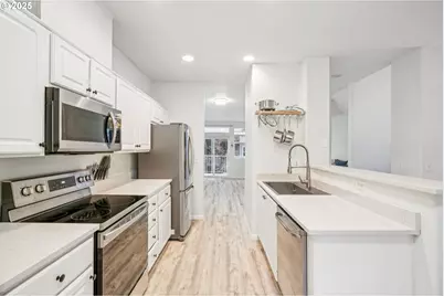 14110 SW Barrows Rd #1, Portland, OR 97223 - Photo 17