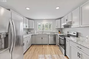 99554 Lone Pine Ln, Myrtle Point, OR 97458 - Photo 17