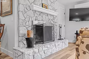 99554 Lone Pine Ln, Myrtle Point, OR 97458 - Photo 9