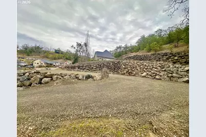 2957 NW Daysha Dr, Roseburg, OR 97471 - Photo 13