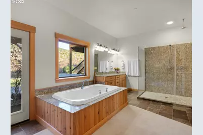 37769 Highway 26, Seaside, OR 97138 - Photo 21