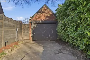 123 W 38th St, Vancouver, WA 98660 - Photo 31