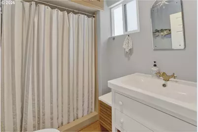 559 NE Bridgeton Rd #6, Portland, OR 97211 - Photo 21