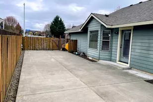 606 E Johnson St, Carlton, OR 97111 - Photo 31