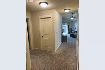 606 E Johnson St, Carlton, OR 97111 - Photo 5