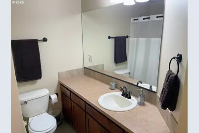 606 E Johnson St, Carlton, OR 97111 - Photo 25