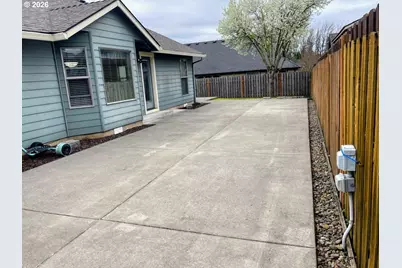 606 E Johnson St, Carlton, OR 97111 - Photo 29