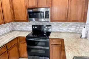 606 E Johnson St, Carlton, OR 97111 - Photo 13