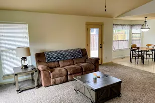 606 E Johnson St, Carlton, OR 97111 - Photo 19