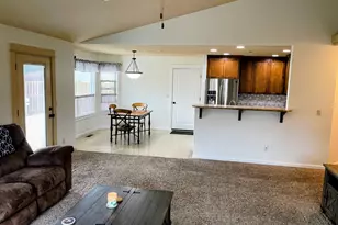 606 E Johnson St, Carlton, OR 97111 - Photo 17