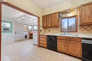 1029 Walnut St, Baker City, OR 97814 - Photo 25