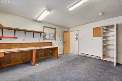 1029 Walnut St, Baker City, OR 97814 - Photo 7