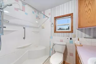 1029 Walnut St, Baker City, OR 97814 - Photo 23