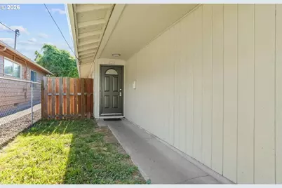 9119 N Chase Ave, Portland, OR 97217 - Photo 3