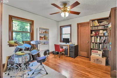 10630 SW Garden Park Pl, Portland, OR 97223 - Photo 13