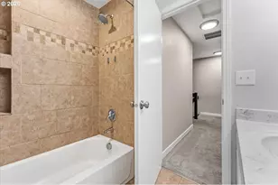 3250 NE 29th St, Gresham, OR 97030 - Photo 37