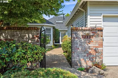 32237 SW Lake Dr, Wilsonville, OR 97070 - Photo 1