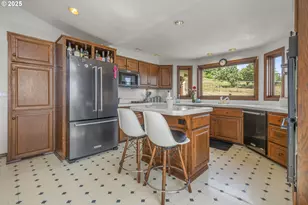 13900 NW Fir Crest Rd, McMinnville, OR 97128 - Photo 11