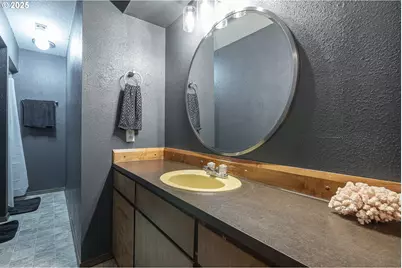 13900 NW Fir Crest Rd, McMinnville, OR 97128 - Photo 23