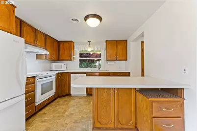16780 SW Matador Ln, Portland, OR 97224 - Photo 11