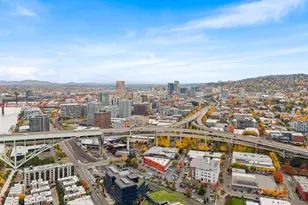 1830 NW Riverscape St, Portland, OR 97209 - Photo 29