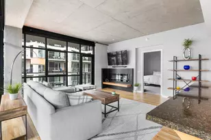 1830 NW Riverscape St, Portland, OR 97209 - Photo 11