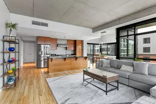 1830 NW Riverscape St, Portland, OR 97209 - Photo 9