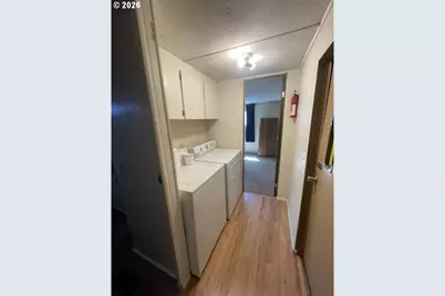 3900 Coburg Rd, Eugene, OR 97408 - Photo 7