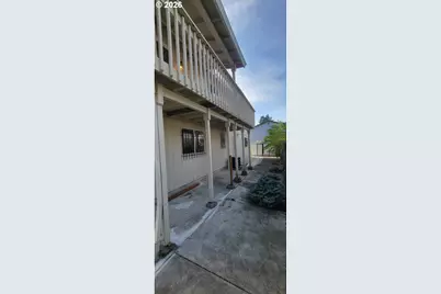 3857 SE 136th Ave, Portland, OR 97236 - Photo 7