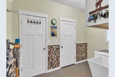 138 Carey Ct, Falls City, OR 97344 - Photo 5