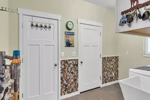 138 Carey Ct, Falls City, OR 97344 - Photo 5