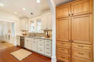3203 SE Tibbetts St, Portland, OR 97202 - Photo 7