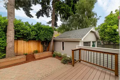 3203 SE Tibbetts St, Portland, OR 97202 - Photo 17